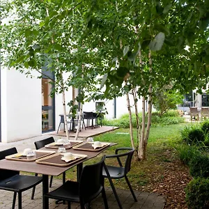 Adagio Patio Confluence 4* Lione